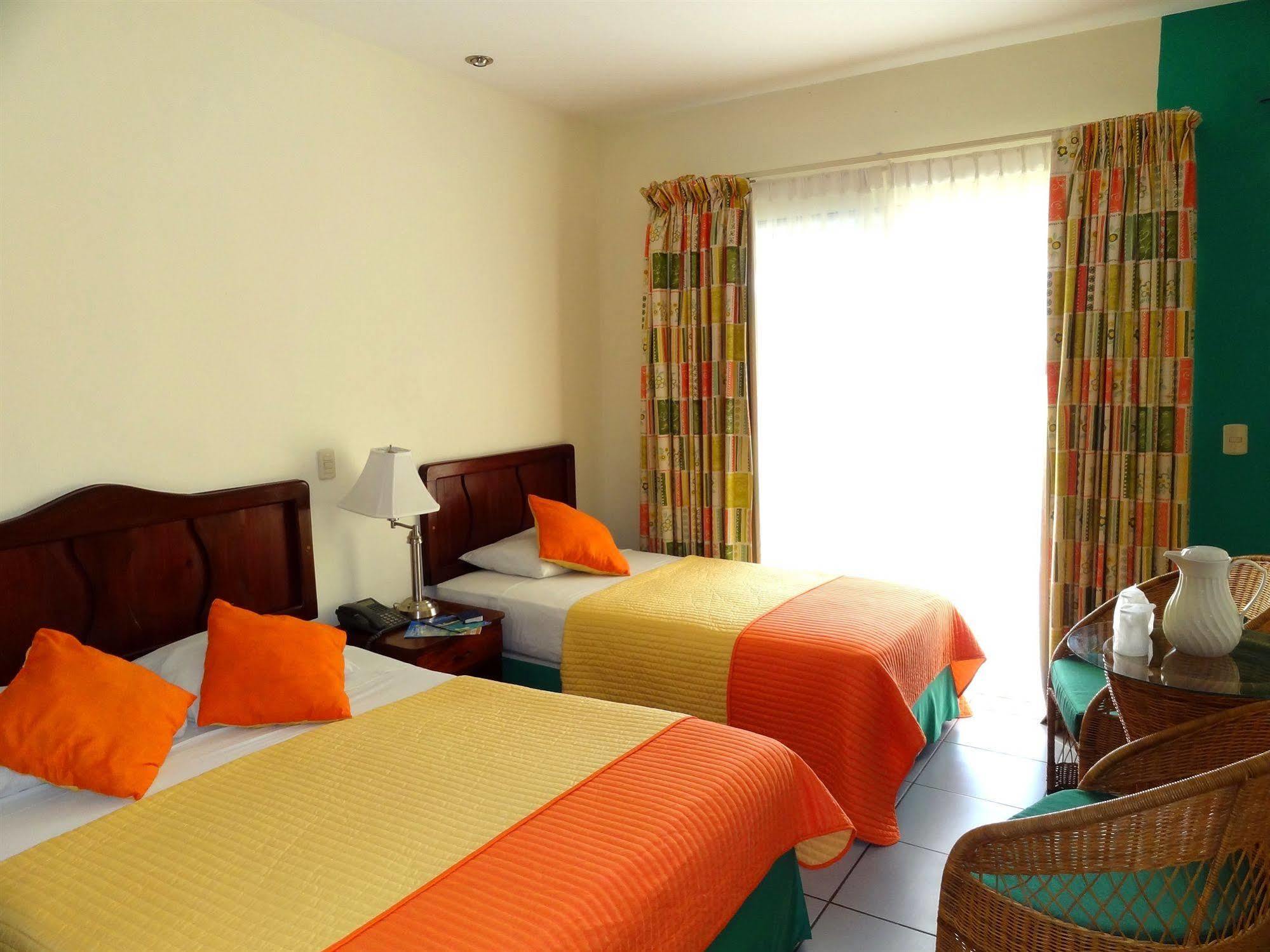 Hotel Costa Azul County Beach Пуэрто-Кортес Экстерьер фото