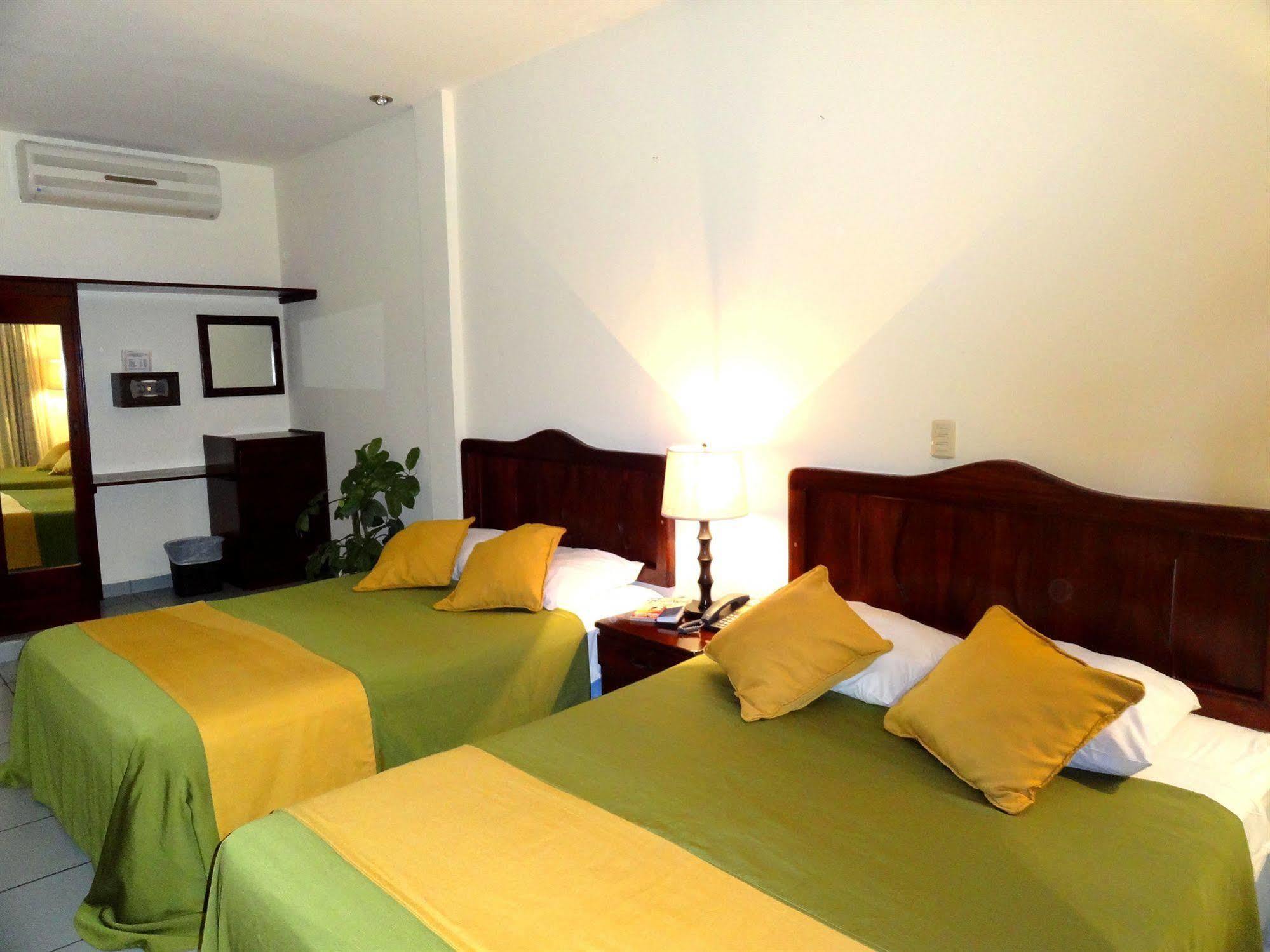 Hotel Costa Azul County Beach Пуэрто-Кортес Экстерьер фото